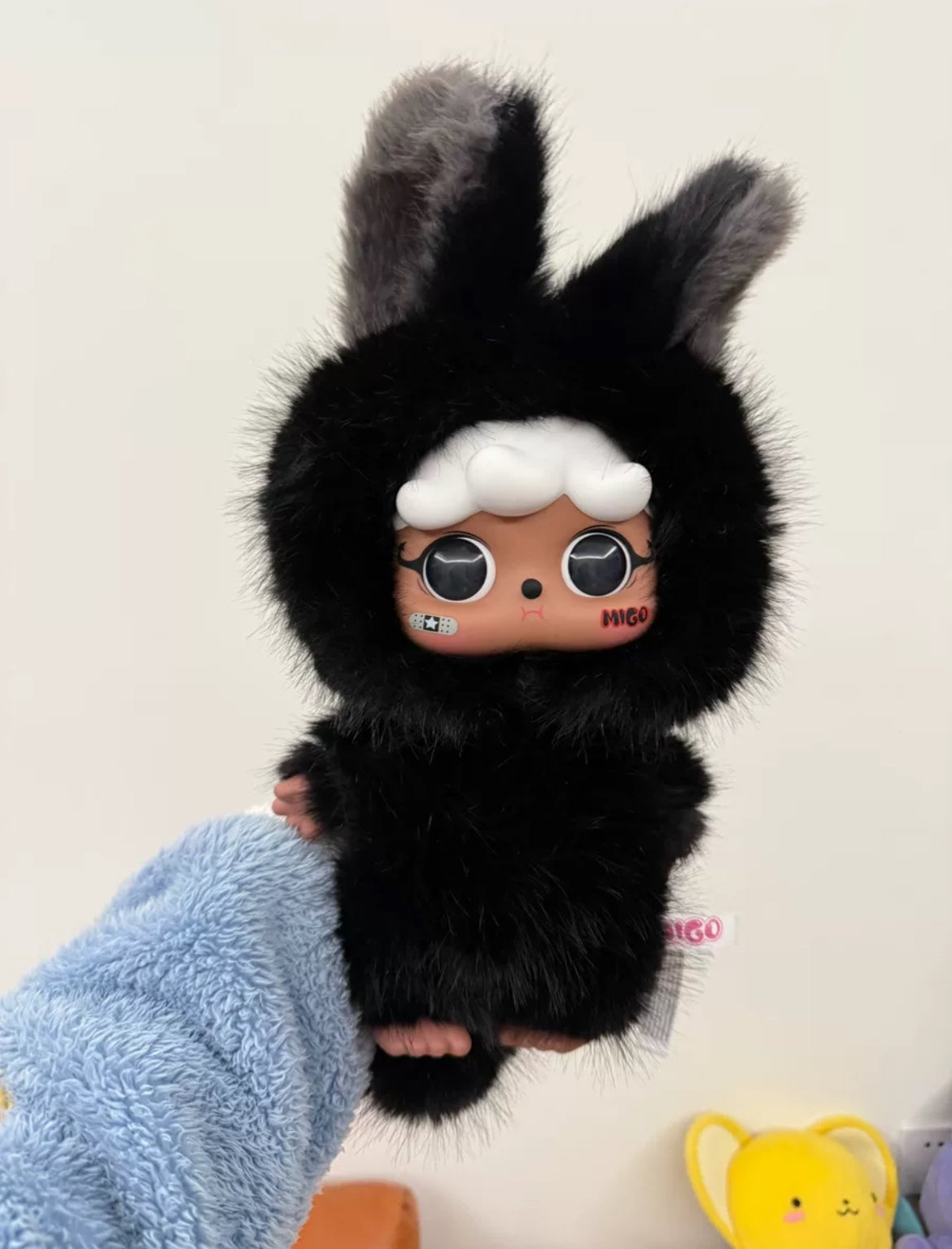 Migo 400% Give Yourself a Hug Series Plush Blind Box